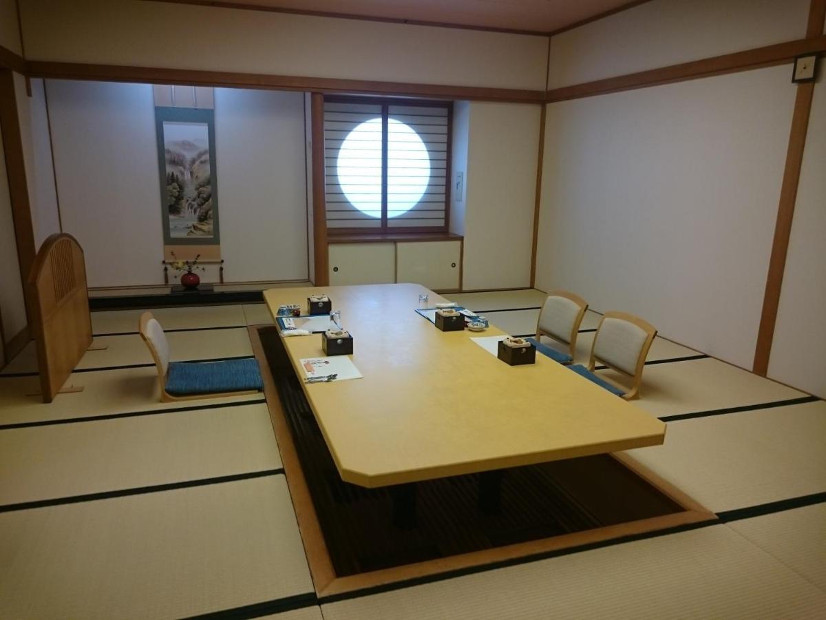The Gran Resort Elegante Awajishima Екстериор снимка