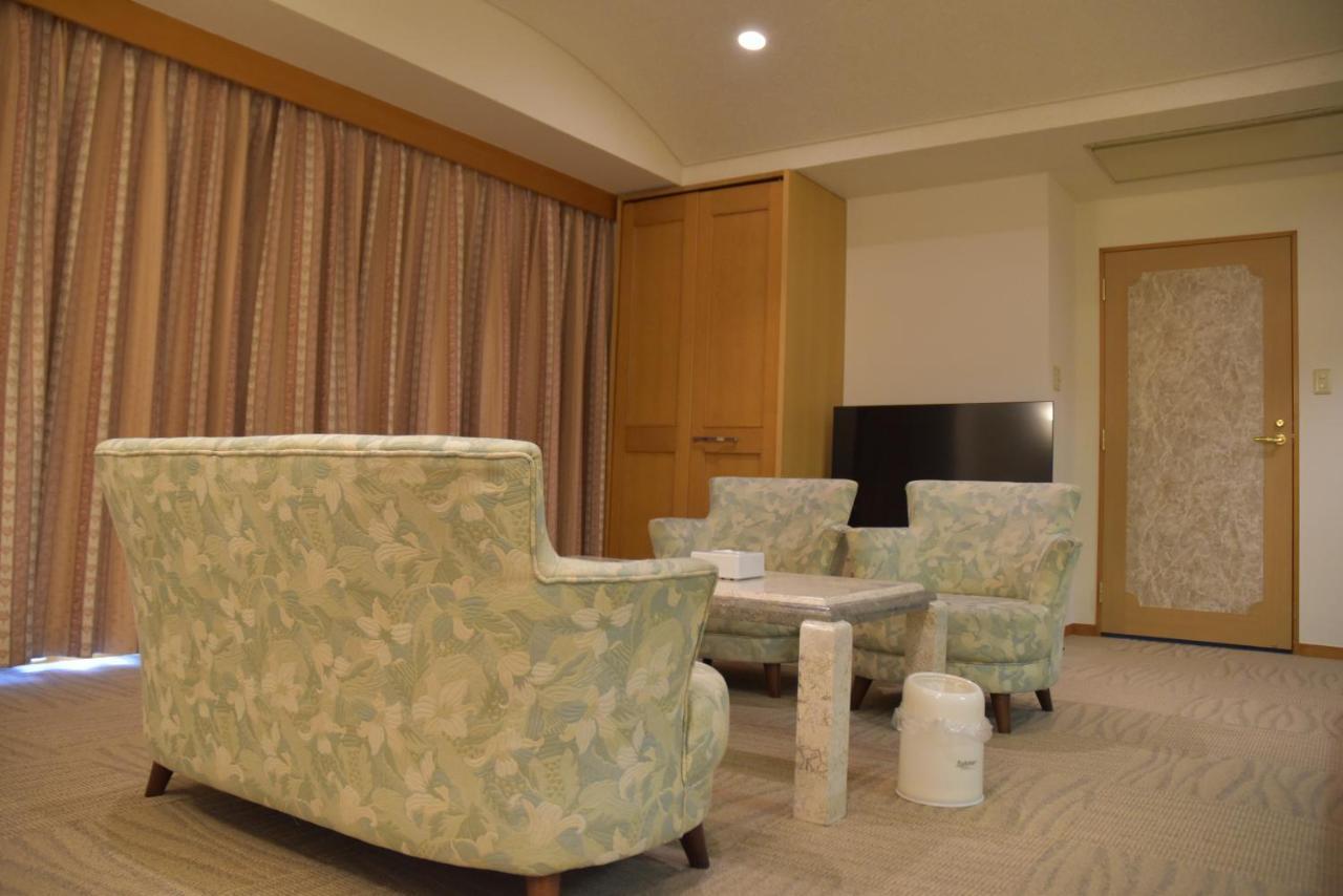 The Gran Resort Elegante Awajishima Екстериор снимка