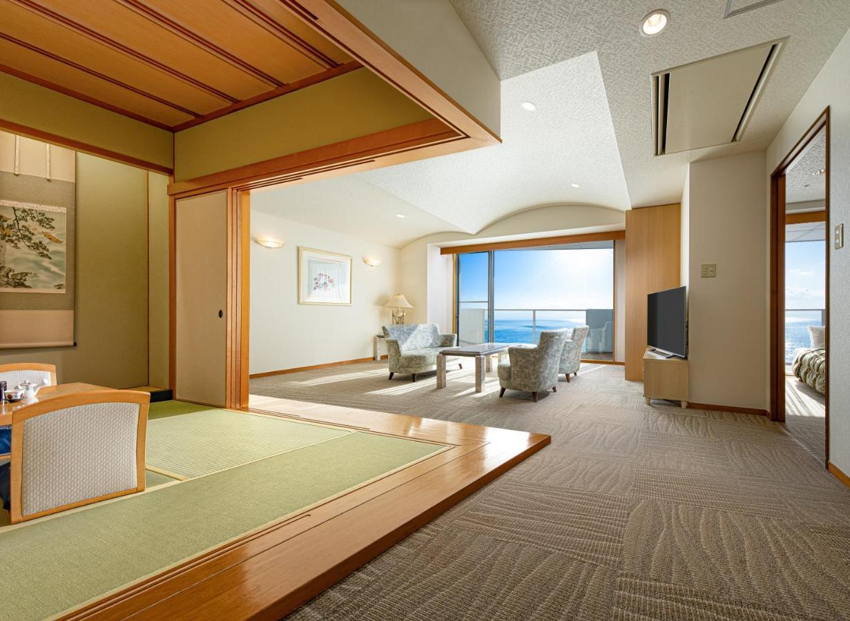The Gran Resort Elegante Awajishima Екстериор снимка