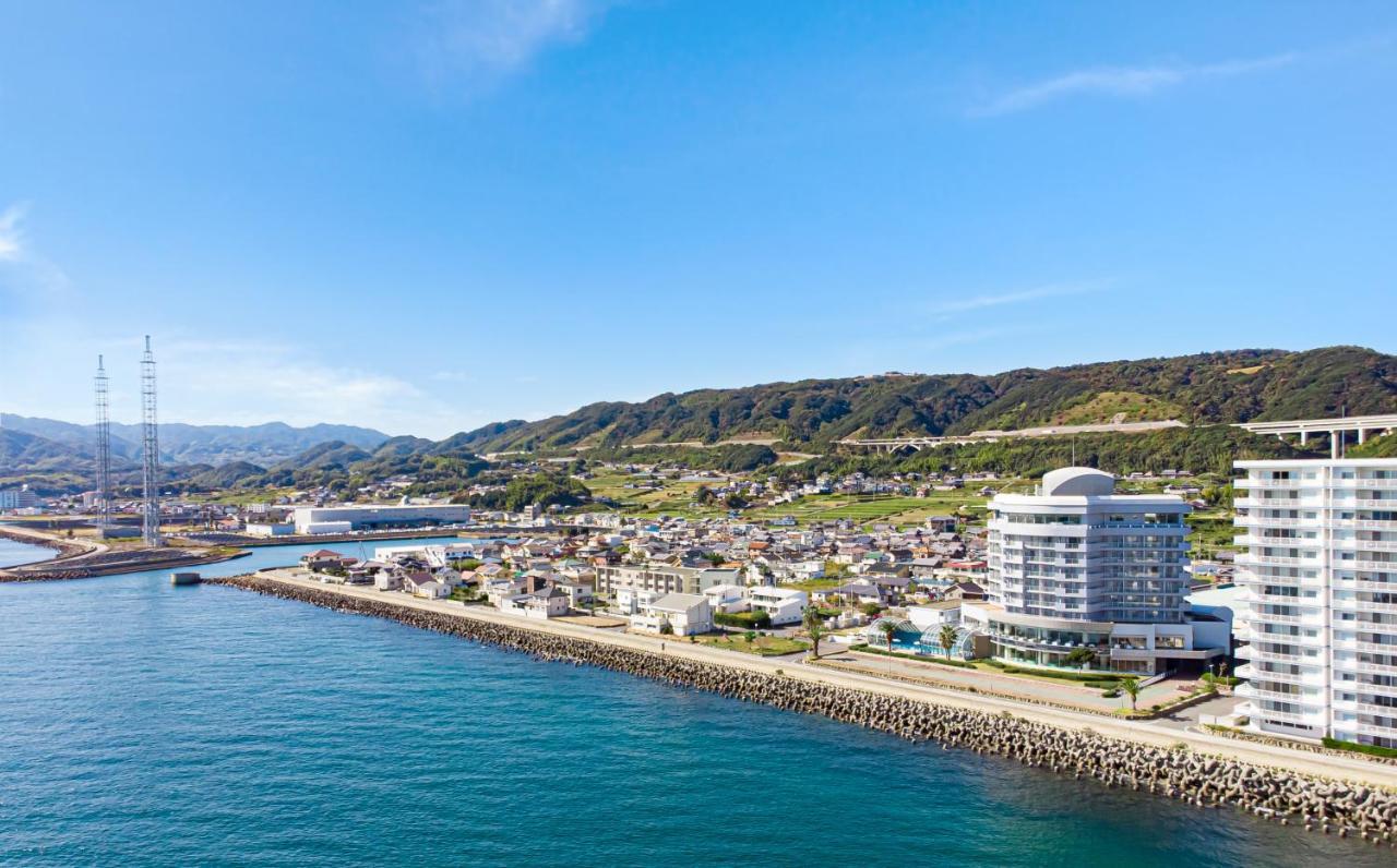 The Gran Resort Elegante Awajishima Екстериор снимка