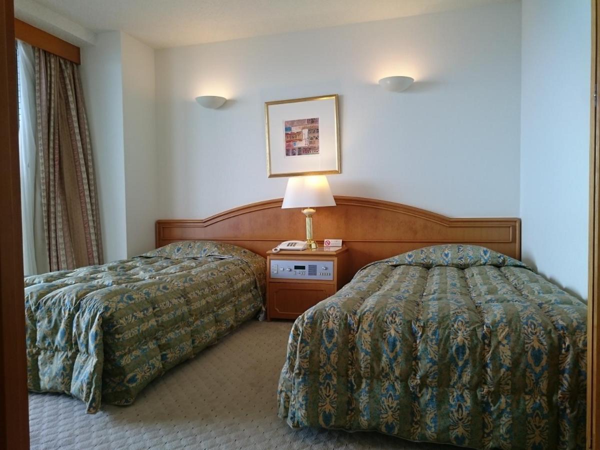 The Gran Resort Elegante Awajishima Екстериор снимка