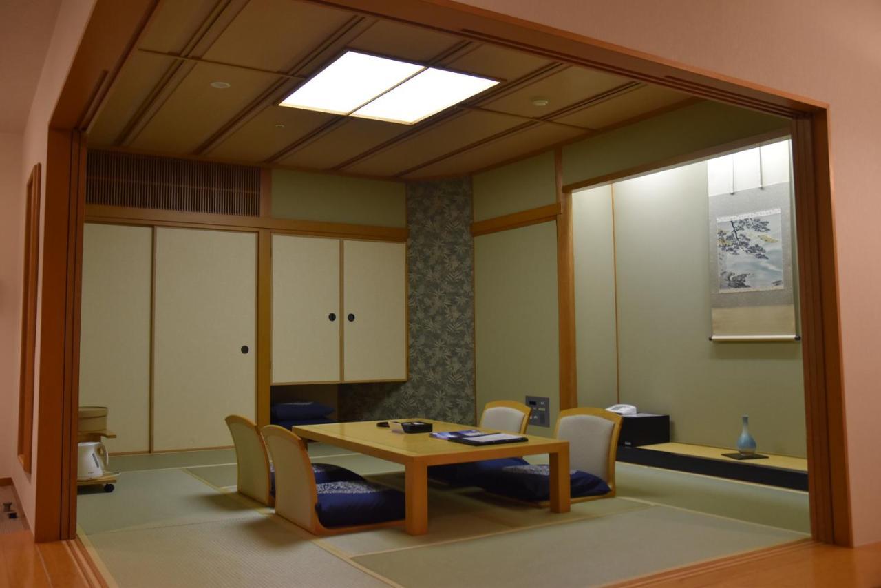 The Gran Resort Elegante Awajishima Екстериор снимка