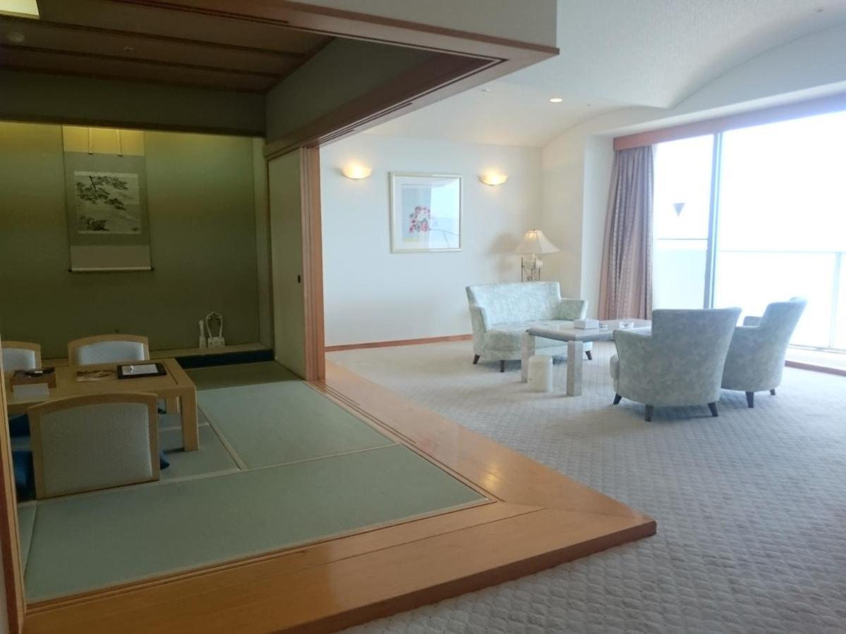 The Gran Resort Elegante Awajishima Екстериор снимка